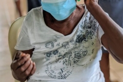 17_2020_05_Batey9_CovidEvent_Ricardo_WomanMaskMannaPack